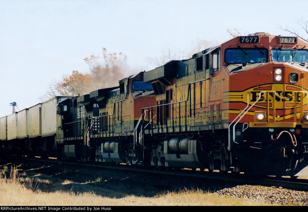 BNSF 7677 West